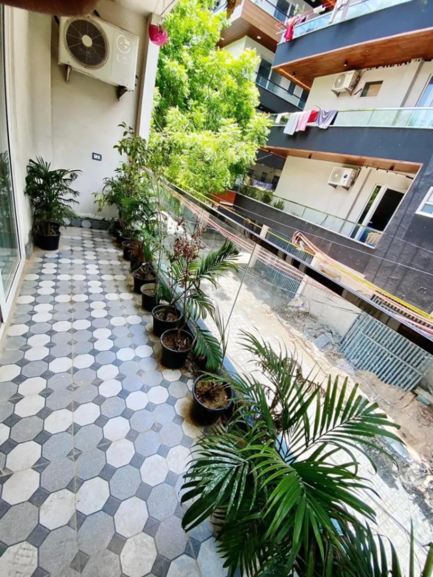 3 Bed/ 3 Bath Rent Apartment/ Flat, Semi Furnished for rent @South Delhi, Chhatarpur enclave phase 2 New Delhi 