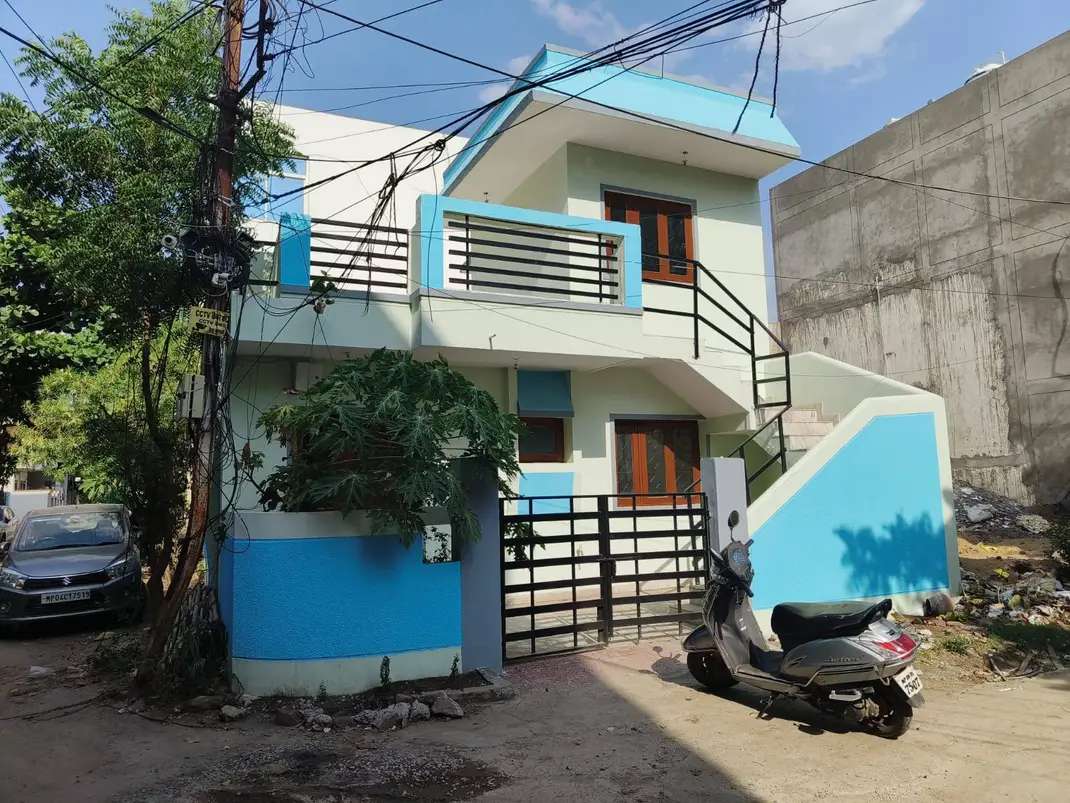 3 Bed/ 3 Bath Rent House/ Bungalow/ Villa, Semi Furnished for rent @Sitaram colony hoshangabad road bhopal 