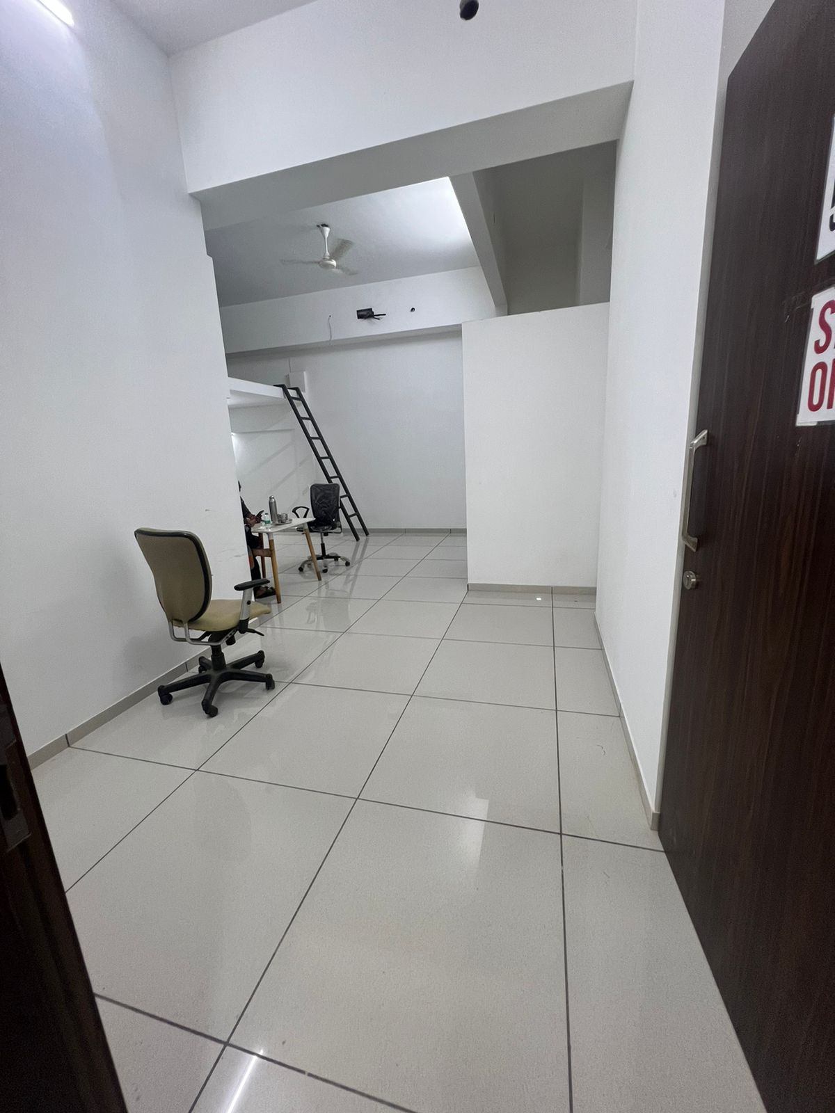 Sell Office/ Shop, 0 sq ft carpet area, UnFurnished for sale @Keytec Park Oshiwara S.V. Road Goregaon West