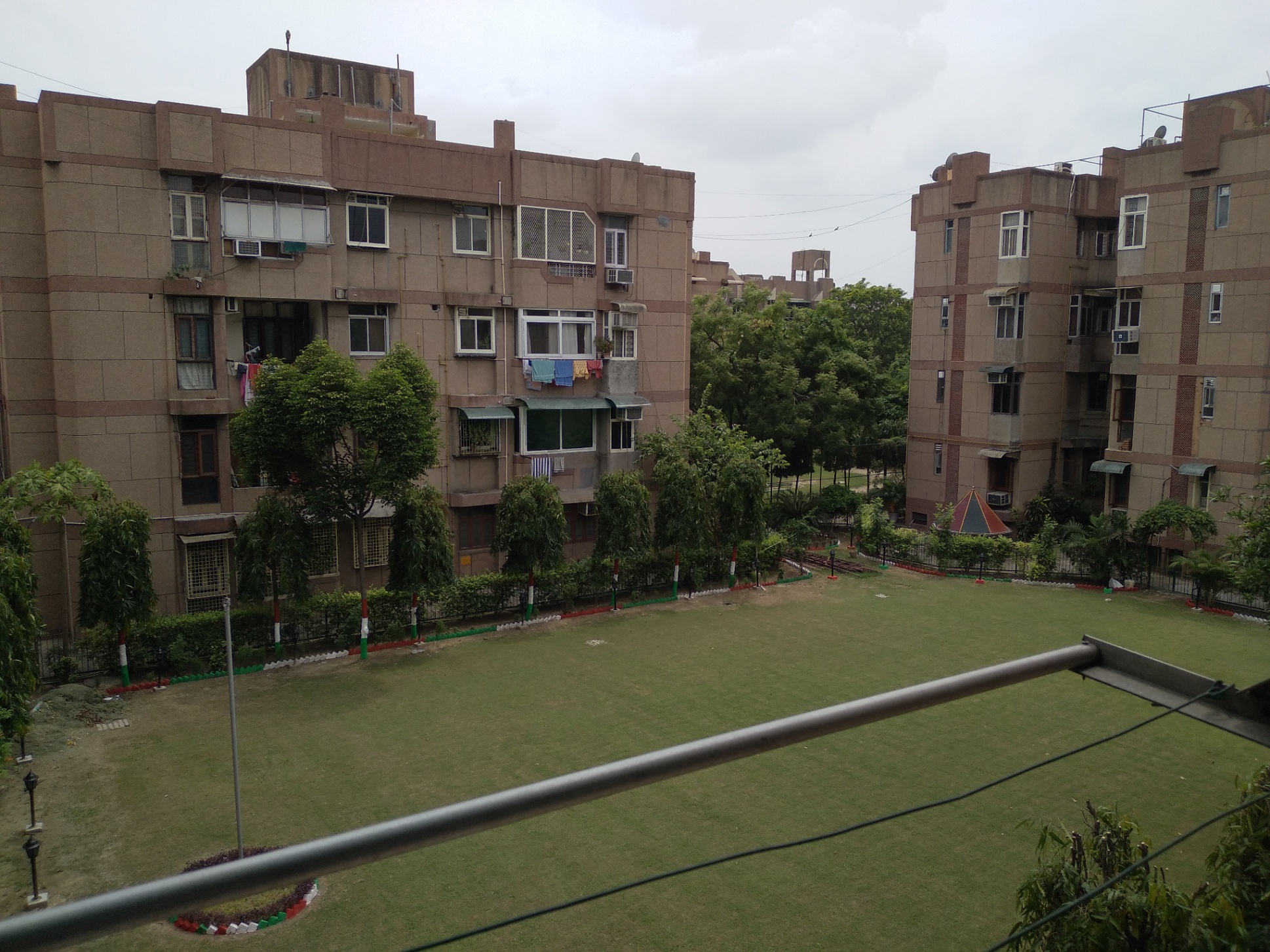 3 Bed/ 2 Bath Sell Apartment/ Flat; 1,200 sq. ft. carpet area; Ready To Move for sale @Indraprastha Apartment IP extension Patparganj Delhi 