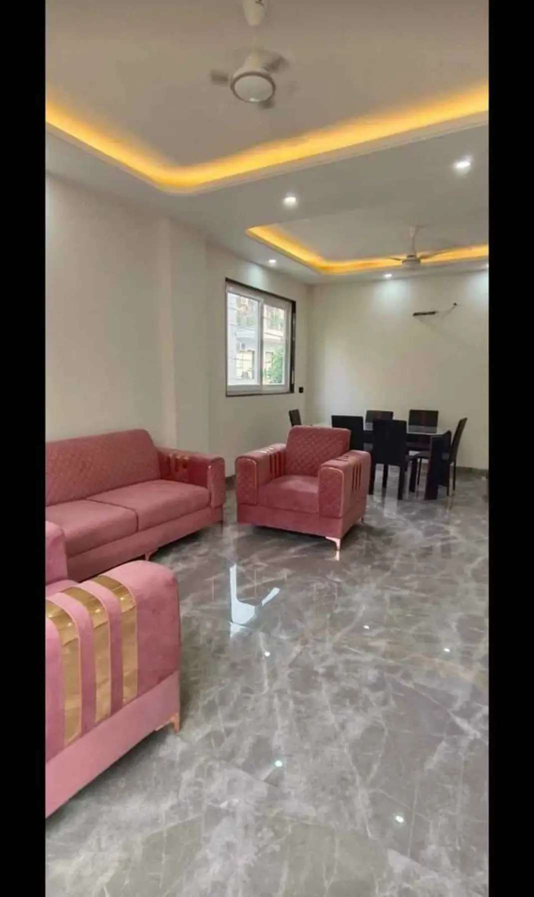 3 Bed/ 3 Bath Rent Apartment/ Flat, Semi Furnished for rent @Sector 38 near sohna road Gurugram 