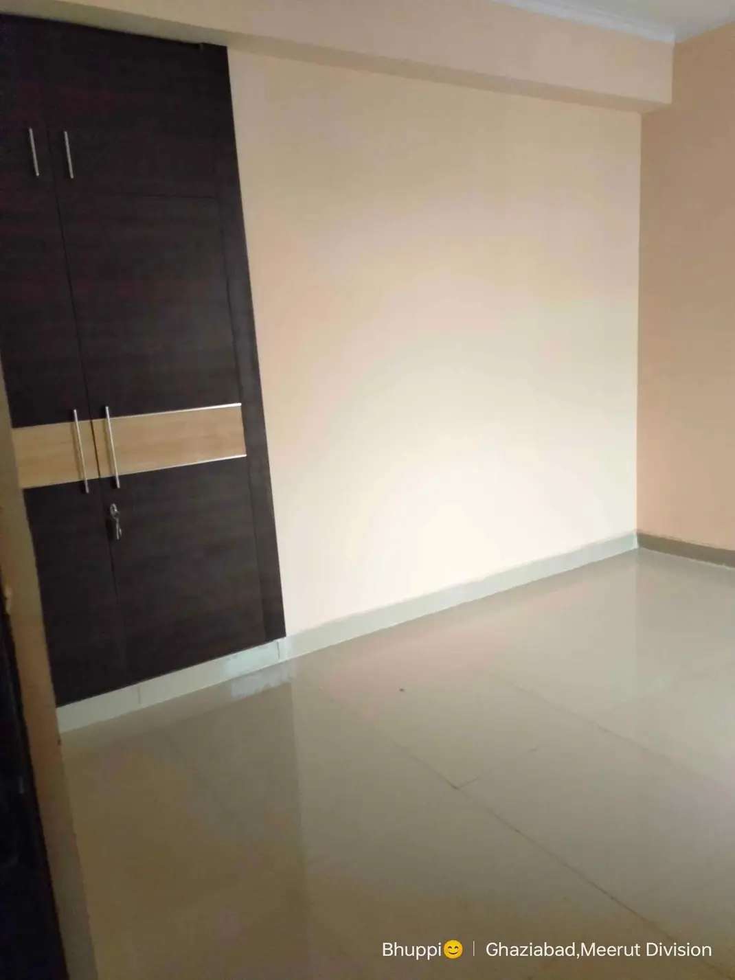 3 Bed/ 3 Bath Rent Apartment/ Flat, Semi Furnished for rent @Super  tech Ecco Village 2 Noida extension 