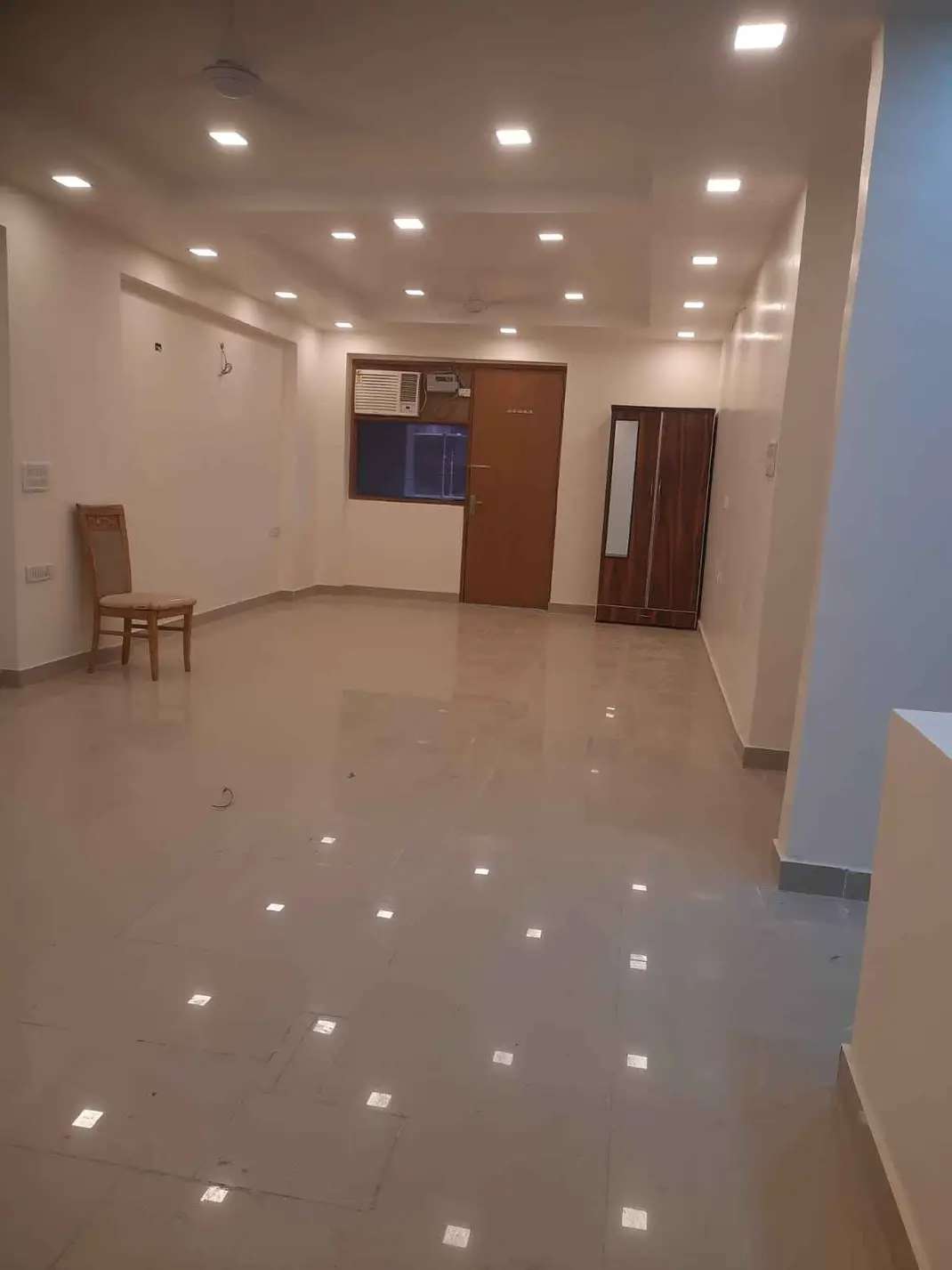 4 Bed/ 4 Bath Rent Apartment/ Flat, Furnished for rent @DLF Phase 4 Gurugram