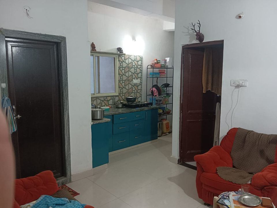 3 Bed/ 2 Bath Rent Apartment/ Flat, Furnished for rent @Arera Colony Bhopal