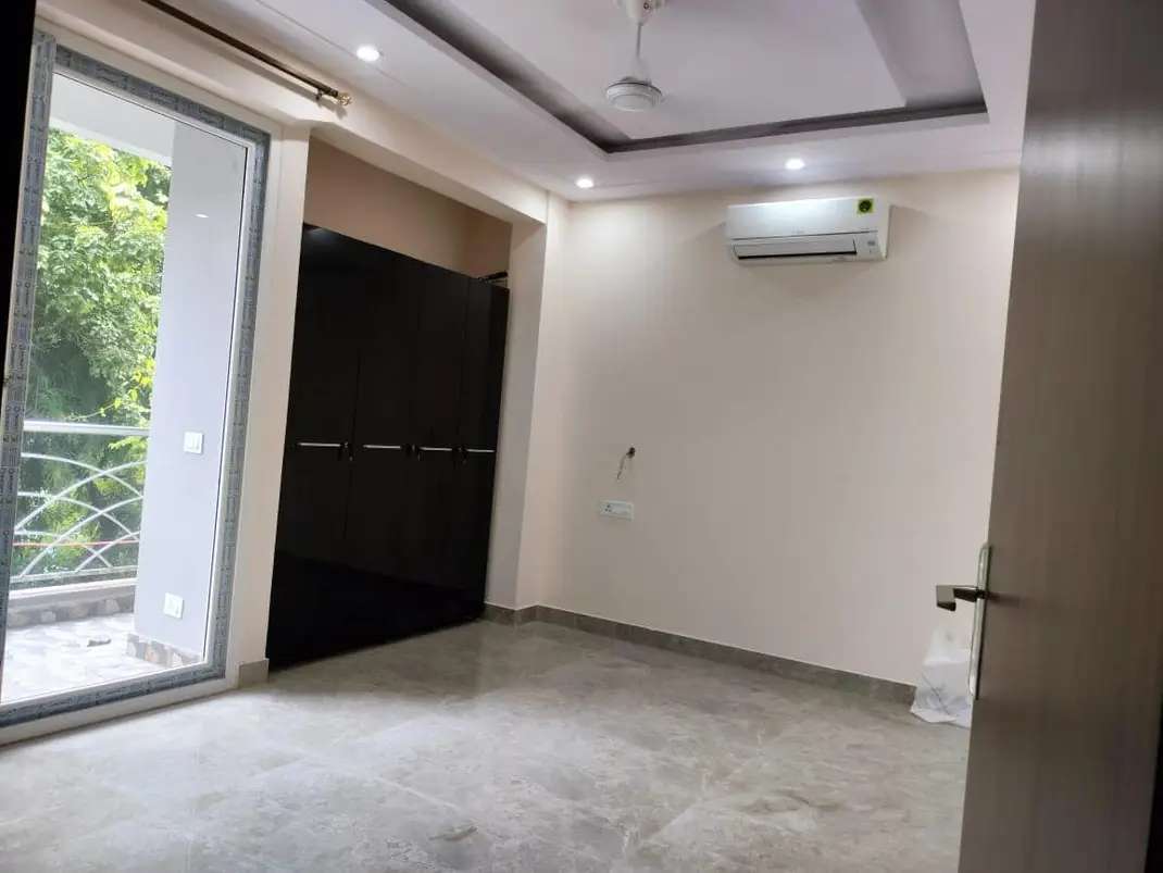 3 Bed/ 3 Bath Rent Apartment/ Flat, UnFurnished for rent @Malviya Nagar m block new Delhi 
