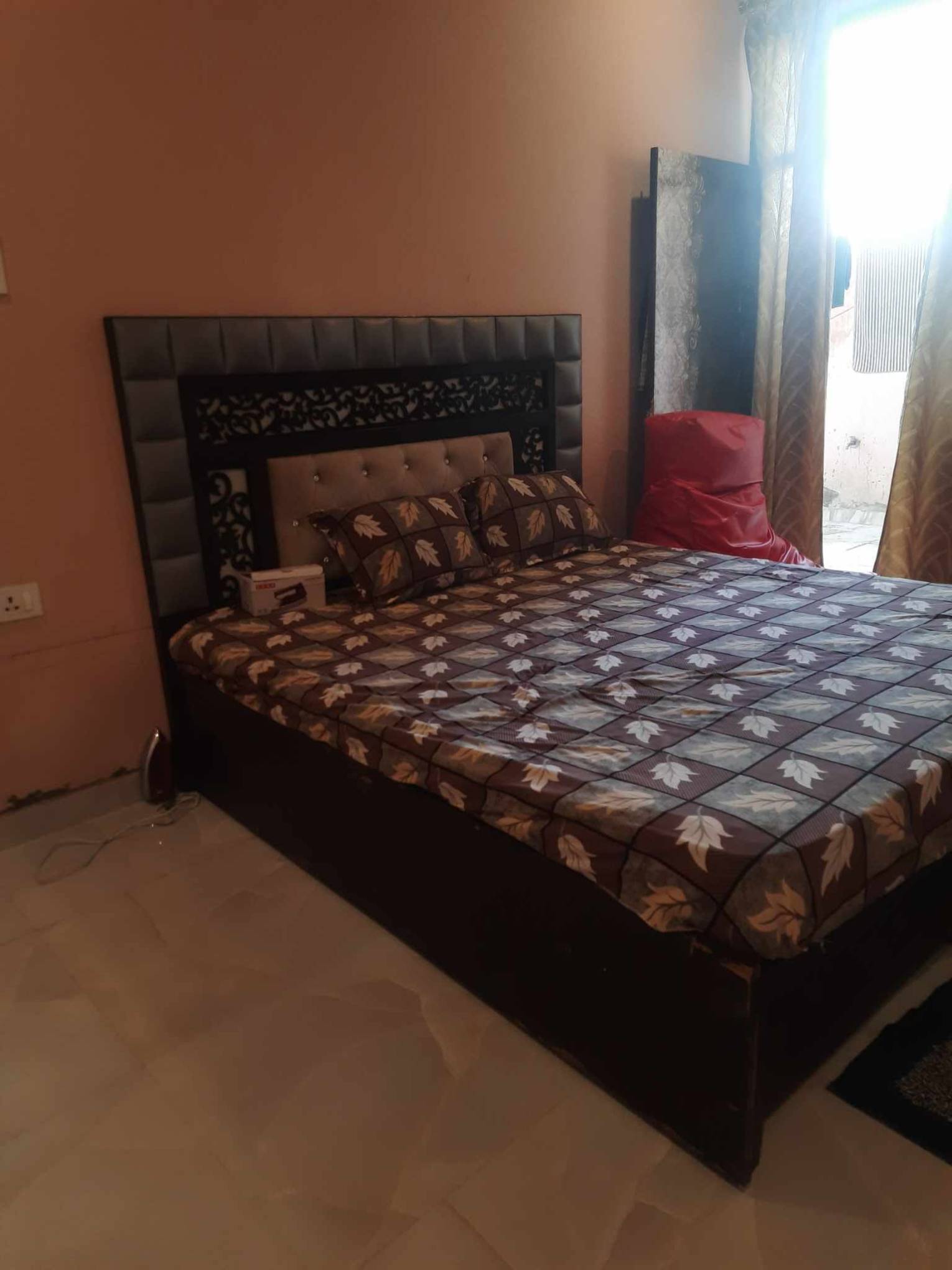 2 Bed/ 2 Bath Rent House/ Bungalow/ Villa, Semi Furnished for rent @Sector 86 Noida