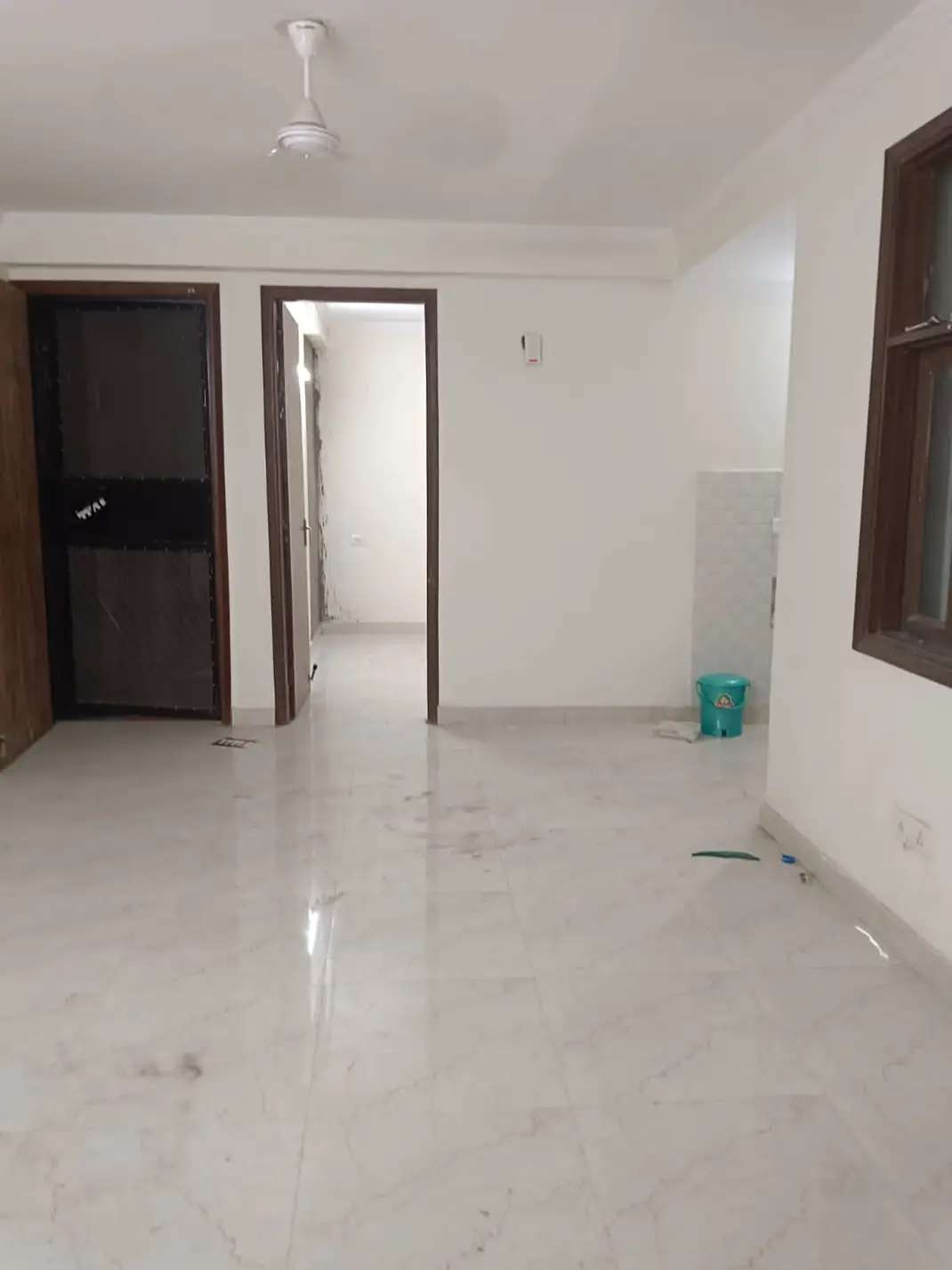 1 Bed/ 1 Bath Rent Apartment/ Flat, Semi Furnished for rent @Saket new delhi