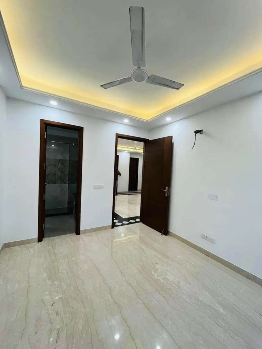 3 Bed/ 3 Bath Rent Apartment/ Flat, Furnished for rent @Near Hong Kong bazar gold course road bhopal 