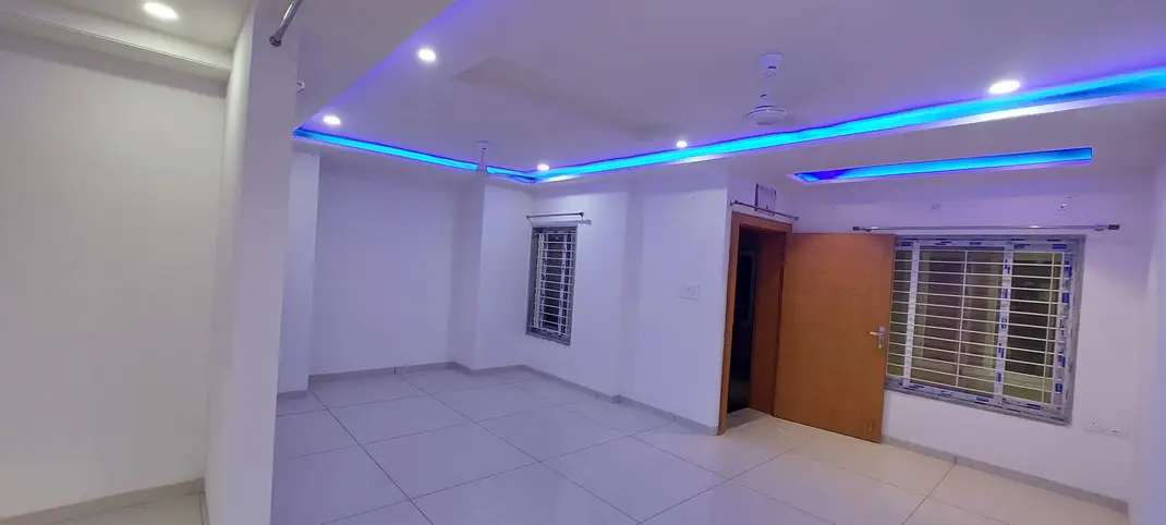 3 Bed/ 3 Bath Rent Apartment/ Flat, Semi Furnished for rent @Near aashima mall bhopal 