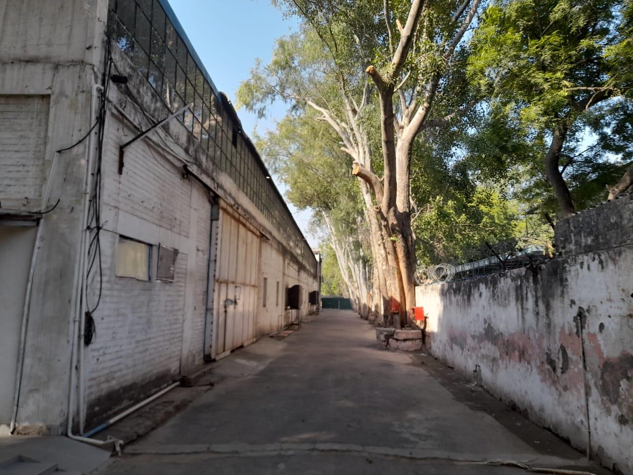 Industrial shed or warehouse for rent faridabad Mathura Road Badarpur Boarder DLF Faridabad