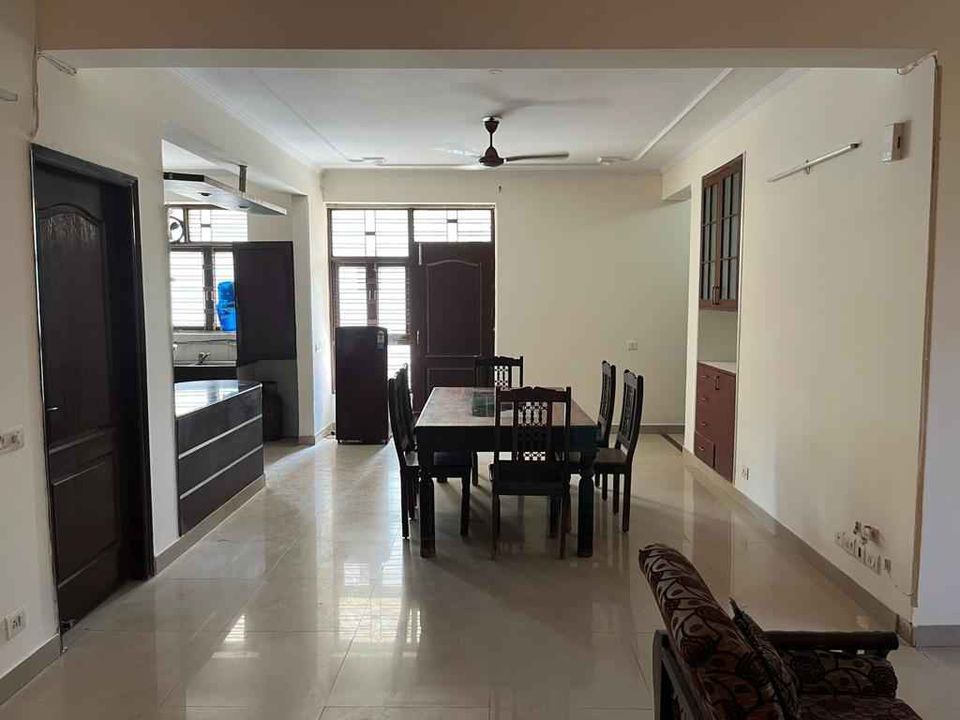 4 Bed/ 4 Bath Rent Apartment/ Flat; 3,260 sq. ft. carpet area, Furnished for rent @Sector 39 Gurugram