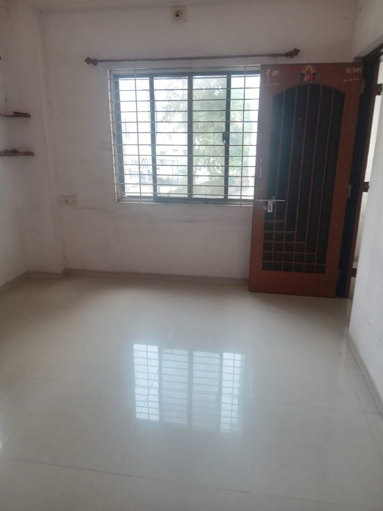 2 Bed/ 1 Bath Rent Apartment/ Flat; 550 sq. ft. carpet area, Semi Furnished for rent @Amrapali residency, somnaath nagar, gangasagar tarsali