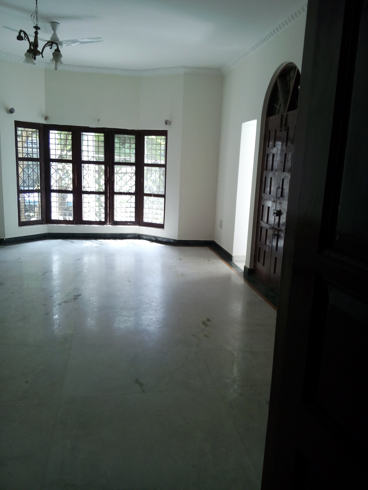 3 Bed/ 3 Bath Rent Apartment/ Flat; 2,250 sq. ft. carpet area, Semi Furnished for rent @Domlur 2nd Stage 