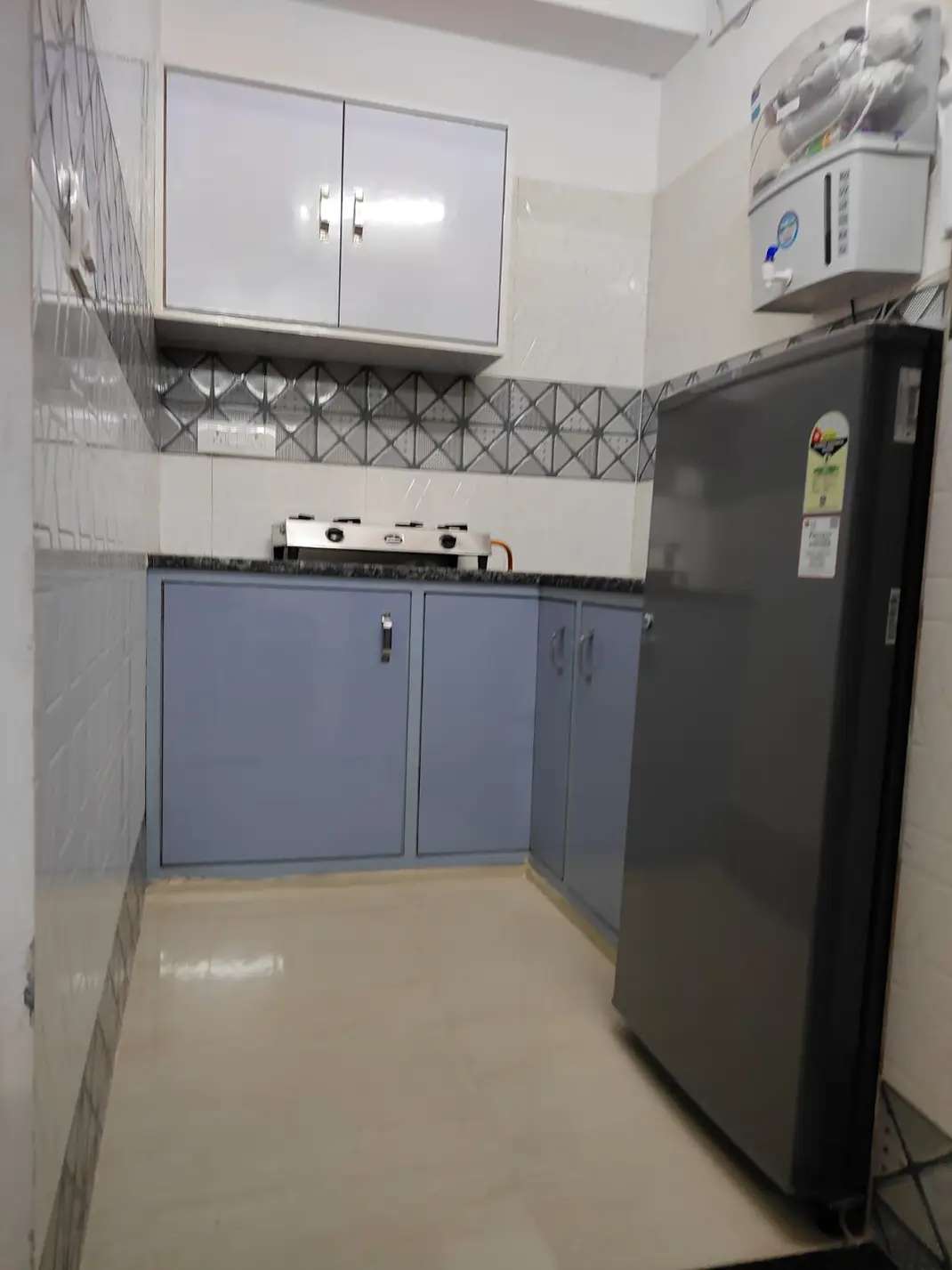 1 Bed/ 1 Bath Rent Apartment/ Flat, Furnished for rent @Sant nagar East of kailash delhi