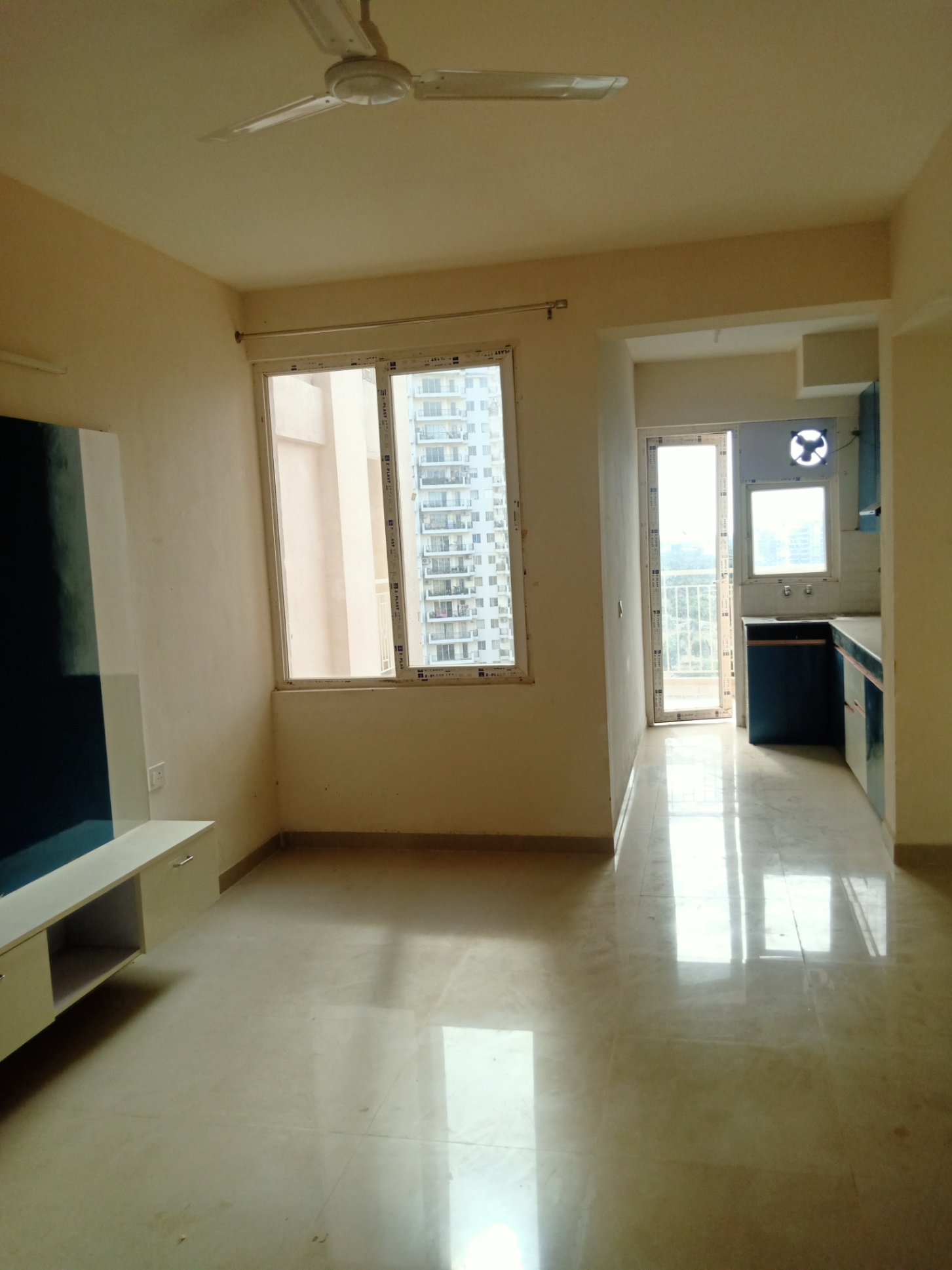 2 Bed/ 2 Bath Rent Apartment/ Flat; 710 sq. ft. carpet area, Semi Furnished for rent