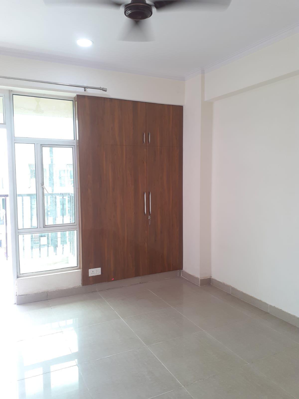 4 Bed/ 3 Bath Sell Apartment/ Flat; 1,880 sq. ft. carpet area; Ready To Move for sale @Noida Extension 