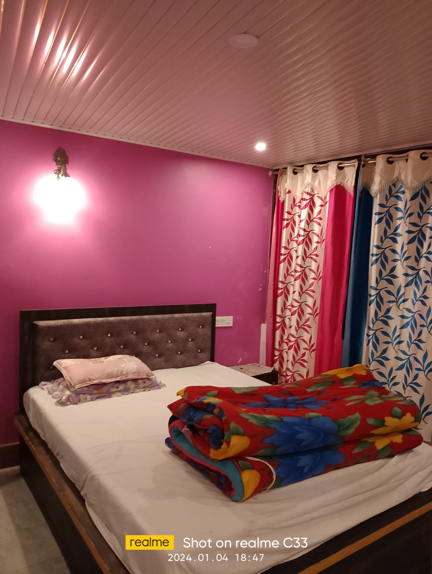 5+ Bed/ 5+ Bath Rent House/ Bungalow/ Villa; 1,200 sq. ft. carpet area, Furnished for rent
