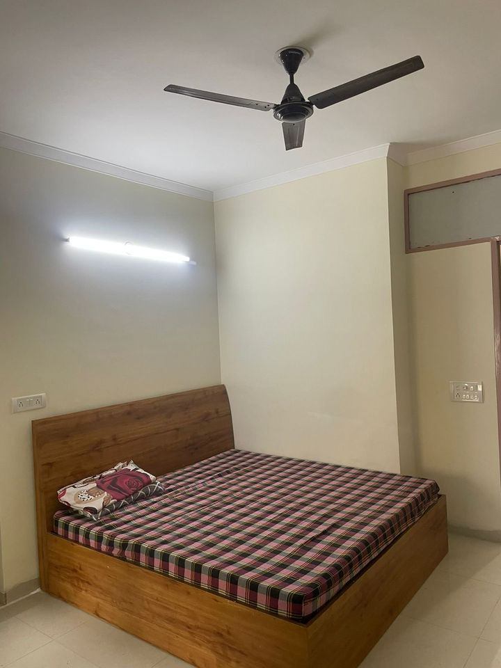 1 Bed/ 1 Bath Rent House/ Bungalow/ Villa, Furnished for rent @Sector 38 Gurugram