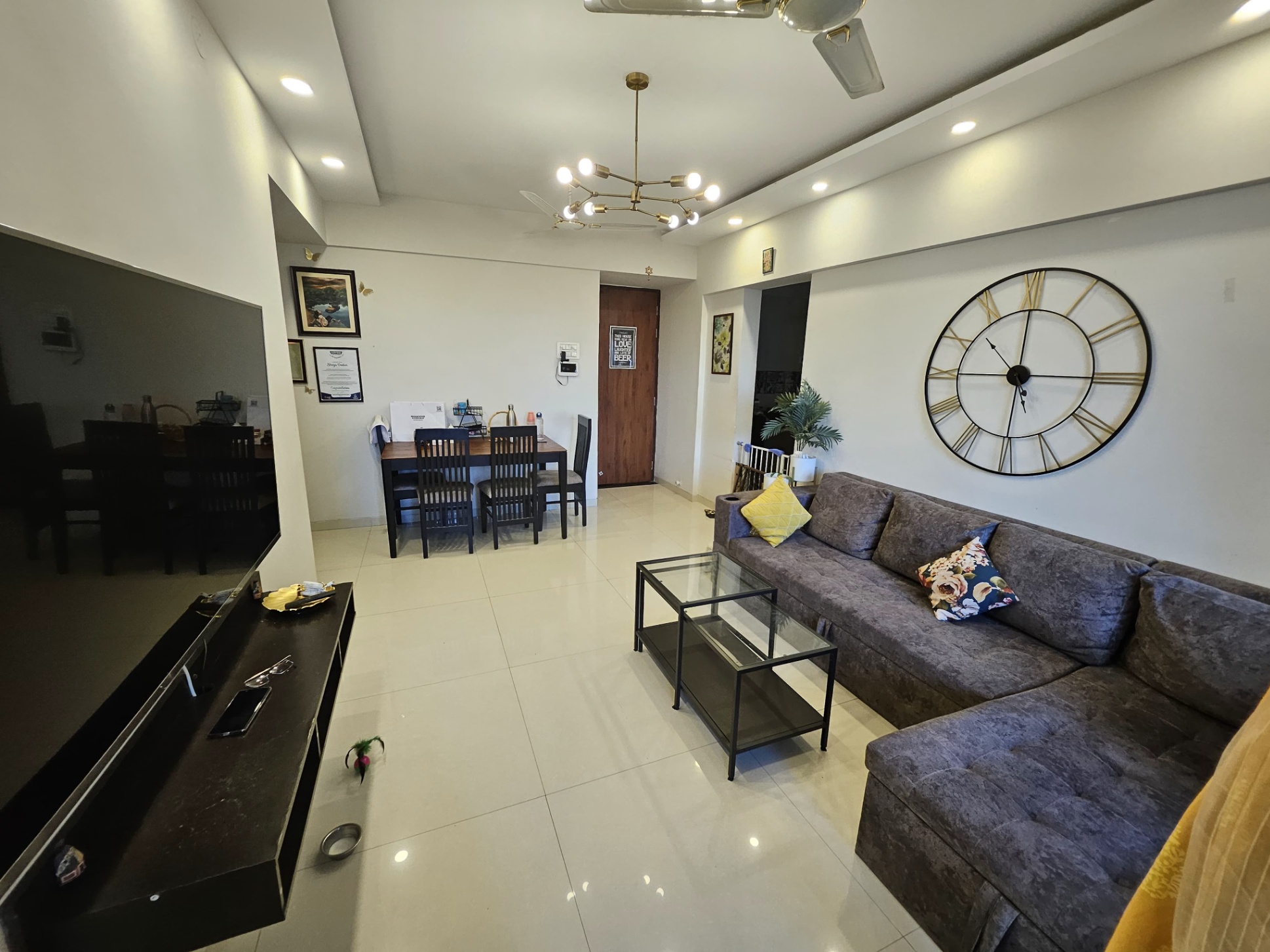 2 Bed/ 2 Bath Rent Apartment/ Flat; 767 sq. ft. carpet area, Furnished for rent @Leisure Town 