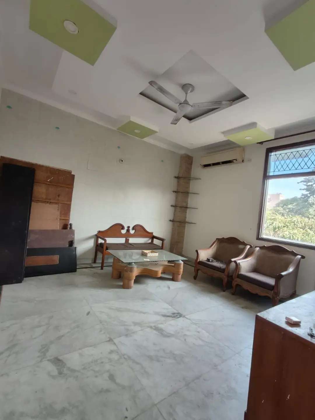 3 Bed/ 3 Bath Rent House/ Bungalow/ Villa, Furnished for rent @Shivalik new Delhi 