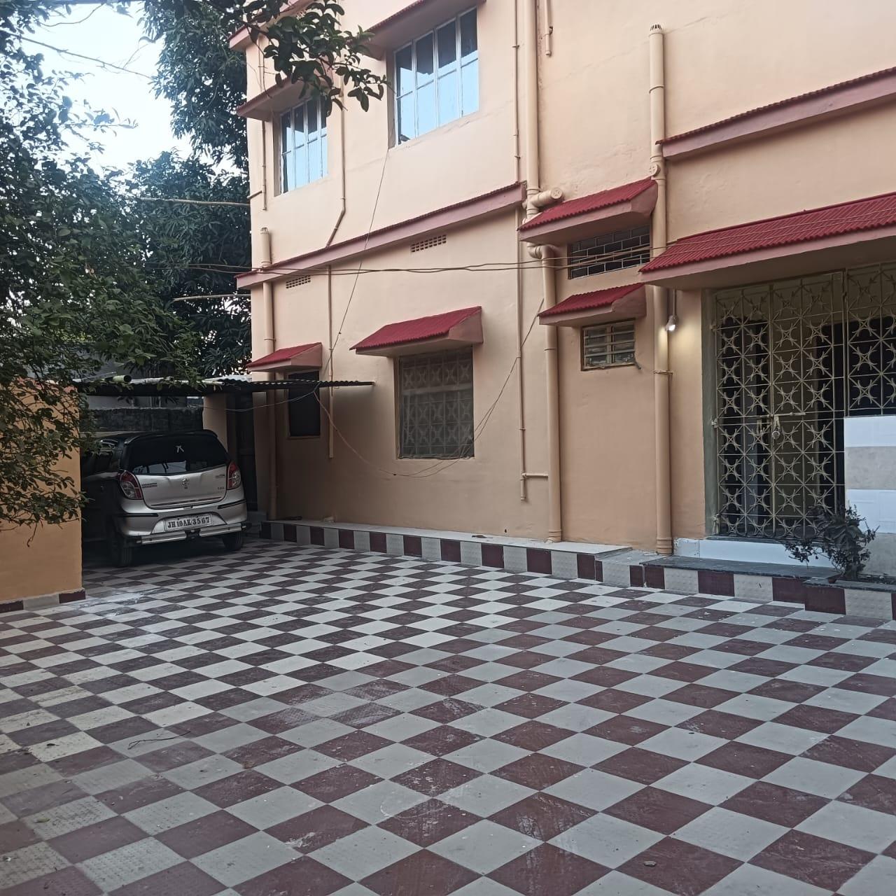 3 Bed/ 2 Bath Rent House/ Bungalow/ Villa; 1,800 sq. ft. carpet area, UnFurnished for rent @New barganda professor's colony womens college road