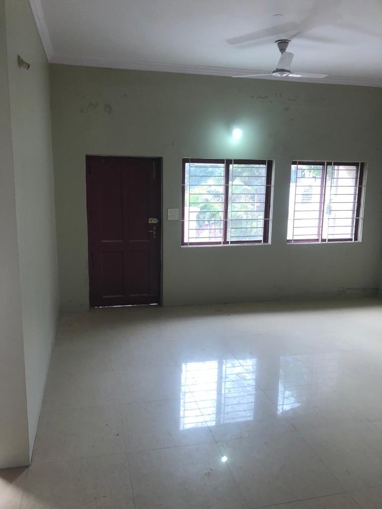3 Bed/ 3 Bath Rent House/ Bungalow/ Villa, Semi Furnished for rent @Ansal Pradhan