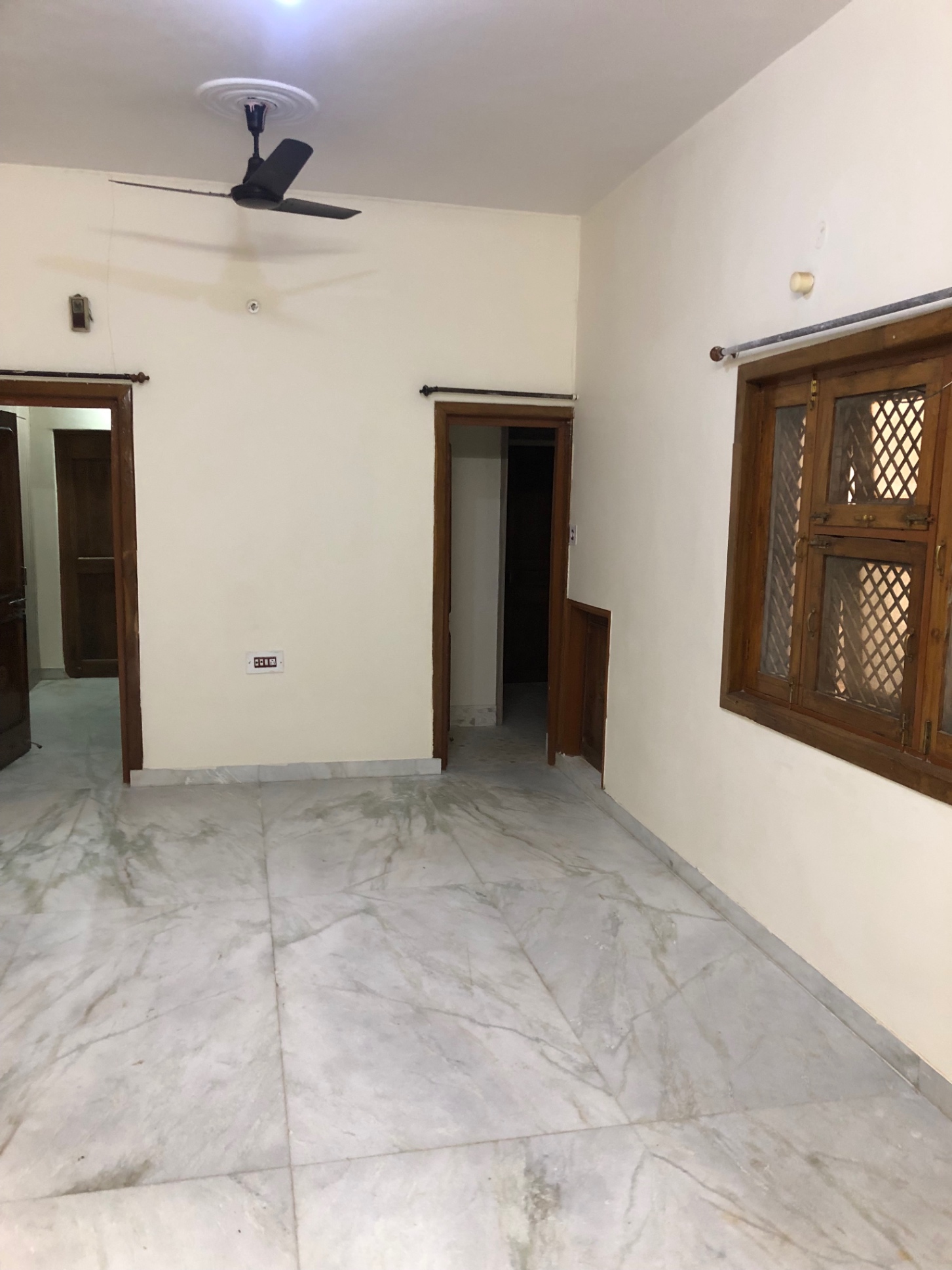 3 Bed/ 2 Bath Rent House/ Bungalow/ Villa, Semi Furnished for rent @10 number