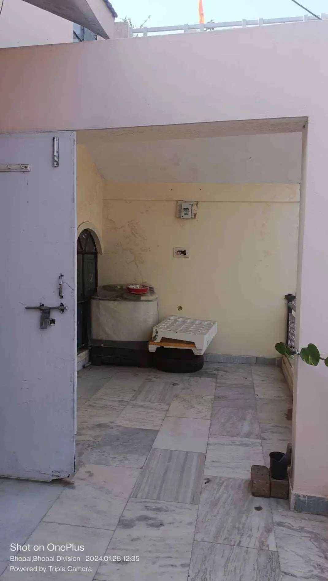 4 Bed/ 4 Bath Sell House/ Bungalow/ Villa; 1,000 sq. ft. lot for sale @Sundar nagar ayodhya bypass road Bhopal 