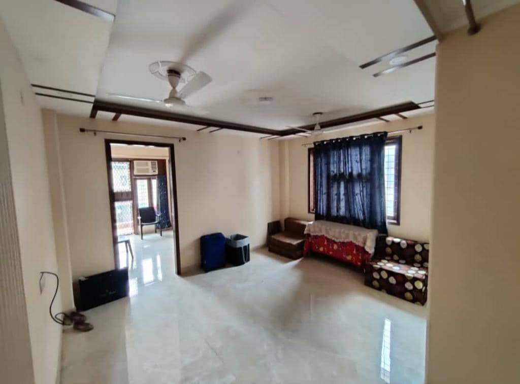 1 Bed/ 1 Bath Rent Apartment/ Flat, Semi Furnished for rent @Lajpat Nagar New Delhi
