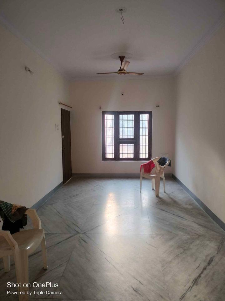 2 Bed/ 2 Bath Rent House/ Bungalow/ Villa, Semi Furnished for rent @AYODHYA BYPASS ROAD BHOPAL