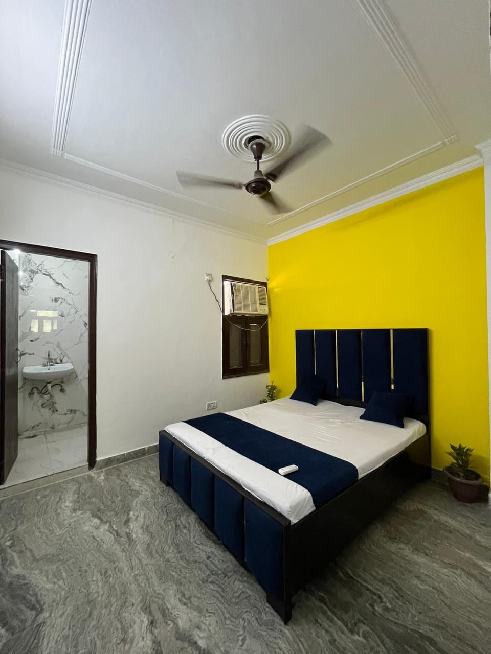 1 Bed/ 1 Bath Rent Apartment/ Flat, Furnished for rent @Saket Nagar Bhopal