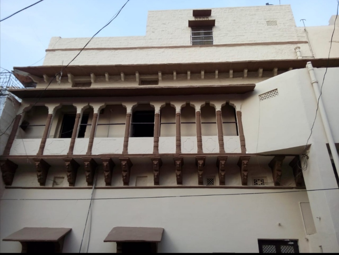 5+ Bed/ 5+ Bath Sell House/ Bungalow/ Villa; 2,000 sq. ft. carpet area; 2,000 sq. ft. lot for sale @Bagar chowk