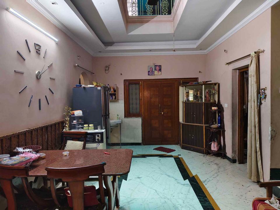 4 Bed/ 4 Bath Sell House/ Bungalow/ Villa; 2,350 sq. ft. lot for sale @E7 ARERA COLONY BHOPAL