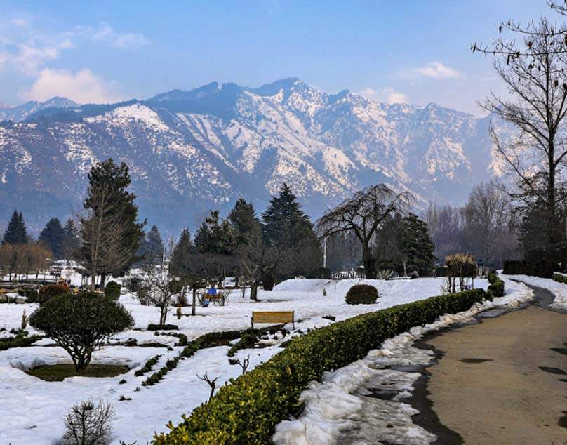 Kashmir Package Tour from Delhi: Explore Paradise Now