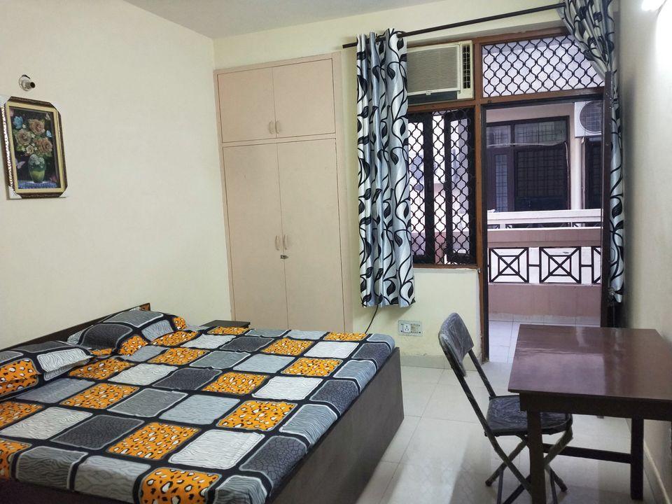 1 Bed/ 1 Bath Rent Apartment/ Flat, Furnished for rent @SECTOR 52 GURUGRAM