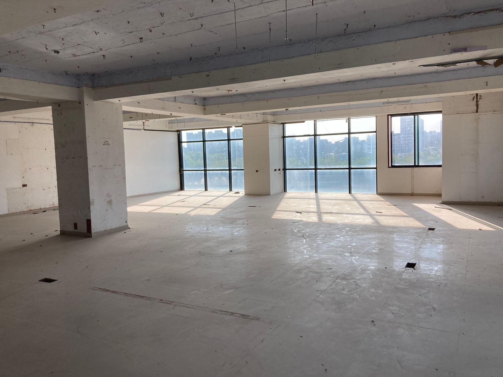 Rent Office/ Shop, 2300 sq ft carpet area, UnFurnished for rent