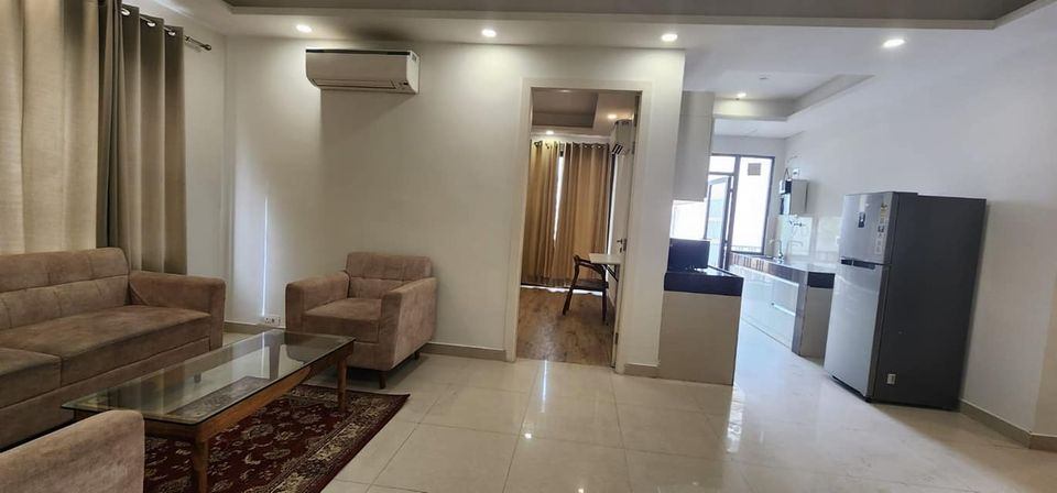 4 Bed/ 4 Bath Rent Apartment/ Flat, Furnished for rent @Sector 43 Gurugram