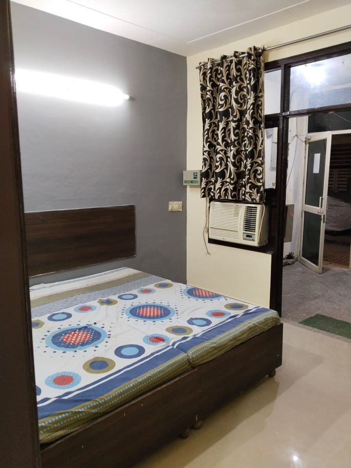 1 Bed/ 1 Bath Rent Apartment/ Flat, Furnished for rent @DLF PHASE 3 SECTOR 24  U BLOCK GURUGRAM