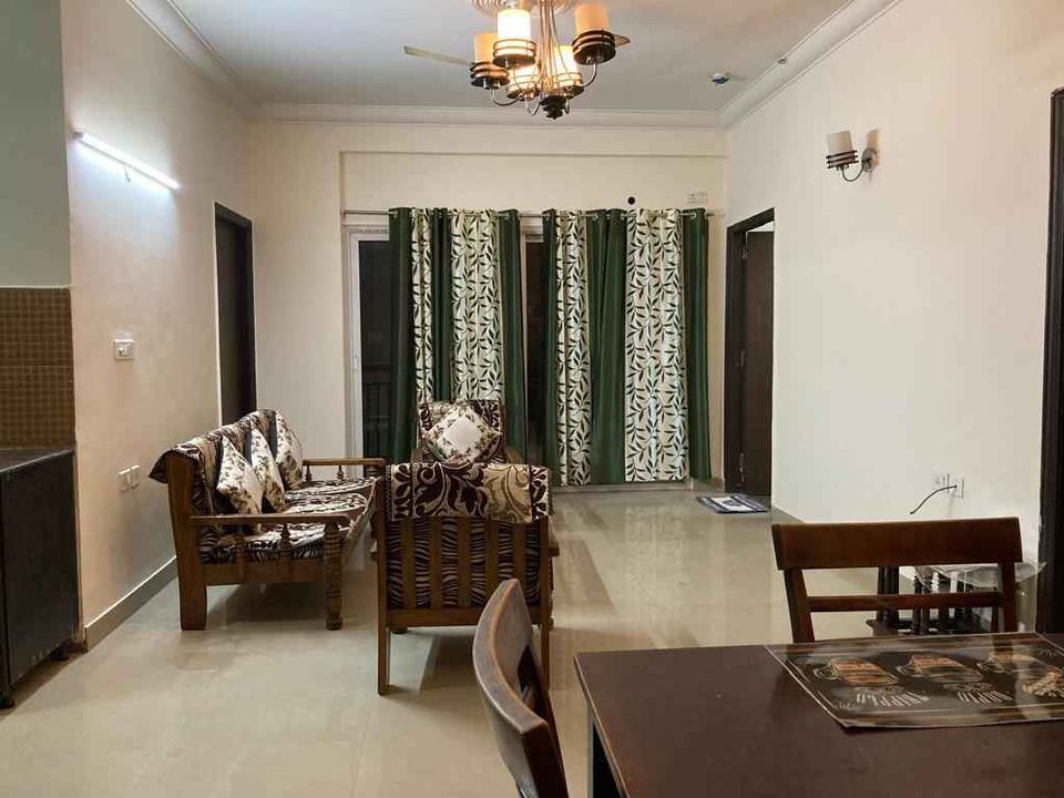 3 Bed/ 3 Bath Rent Apartment/ Flat, Furnished for rent @,Antrikch golf vew 1Sector-78, Noida