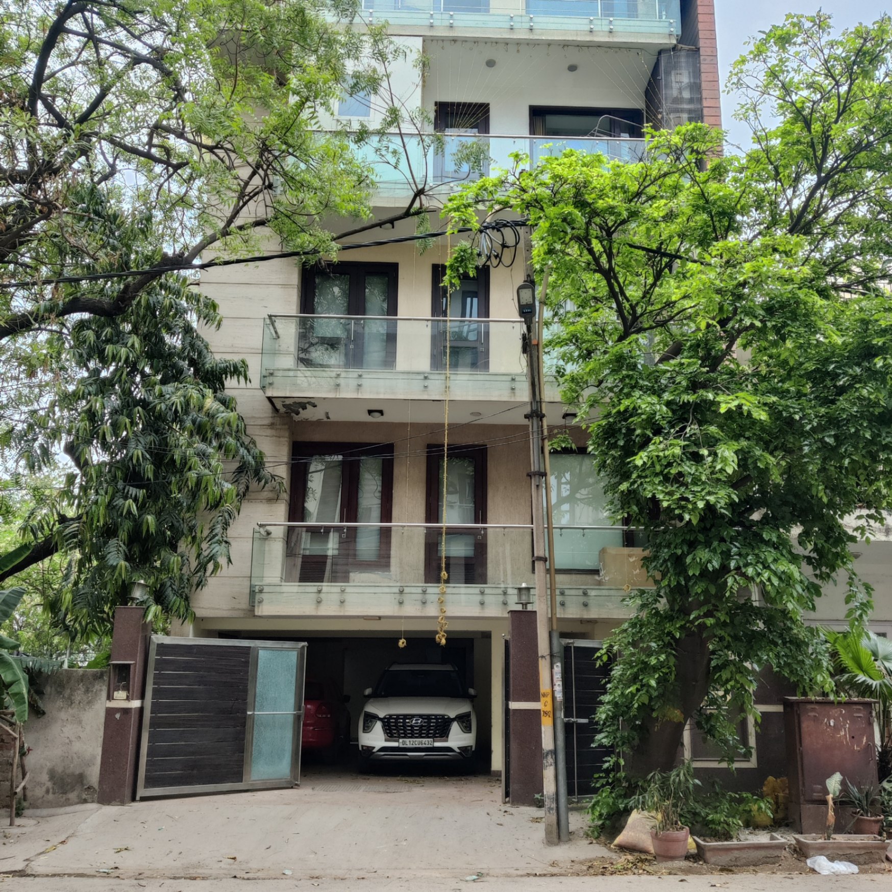 Furnished 3 BHK For Rent In South Delhi
