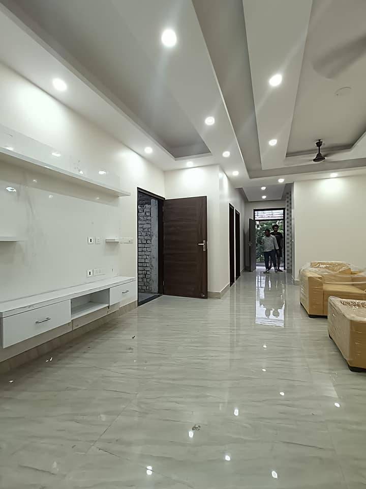 3 Bed/ 3 Bath Rent Apartment/ Flat, Furnished for rent @Sector 28 opposite DLF phase 1 Gurugram