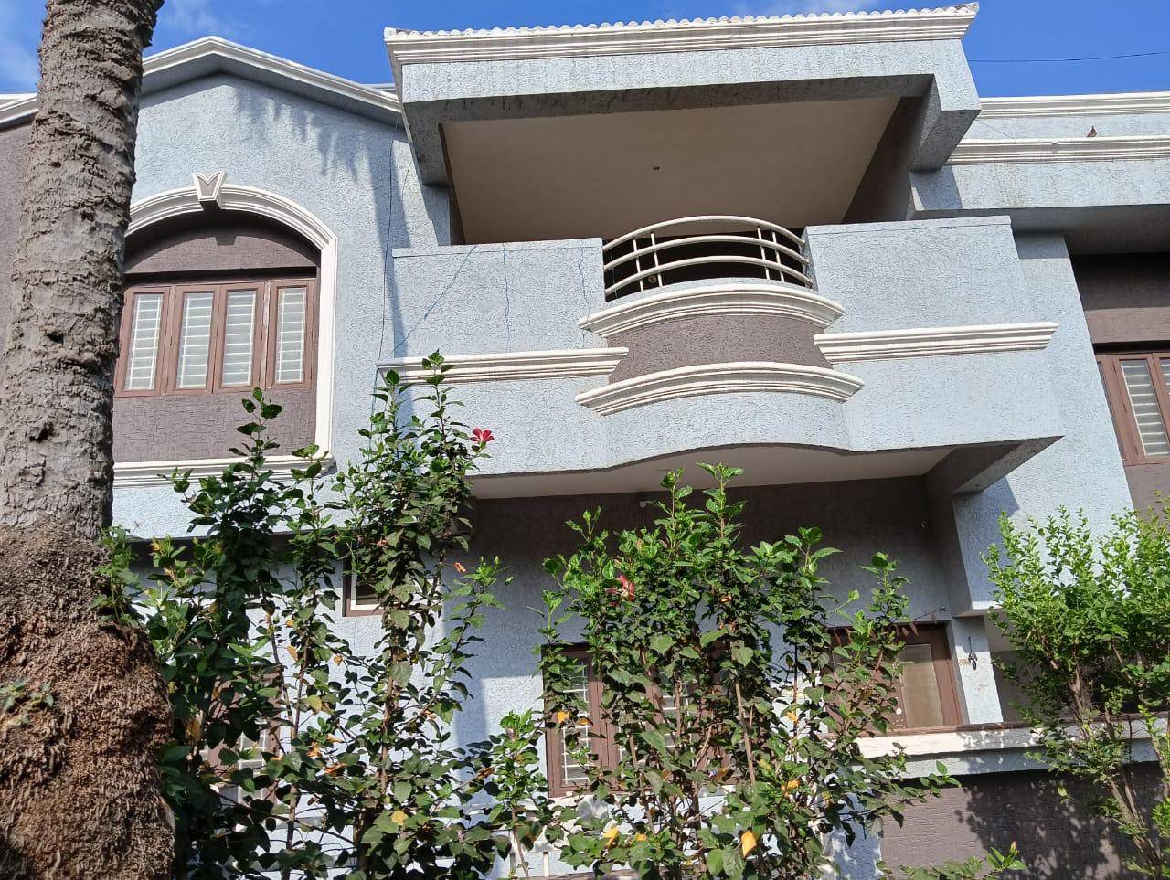 4 Bed/ 4 Bath Rent House/ Bungalow/ Villa; 2,500 sq. ft. carpet area, UnFurnished for rent @Awadhpuri 