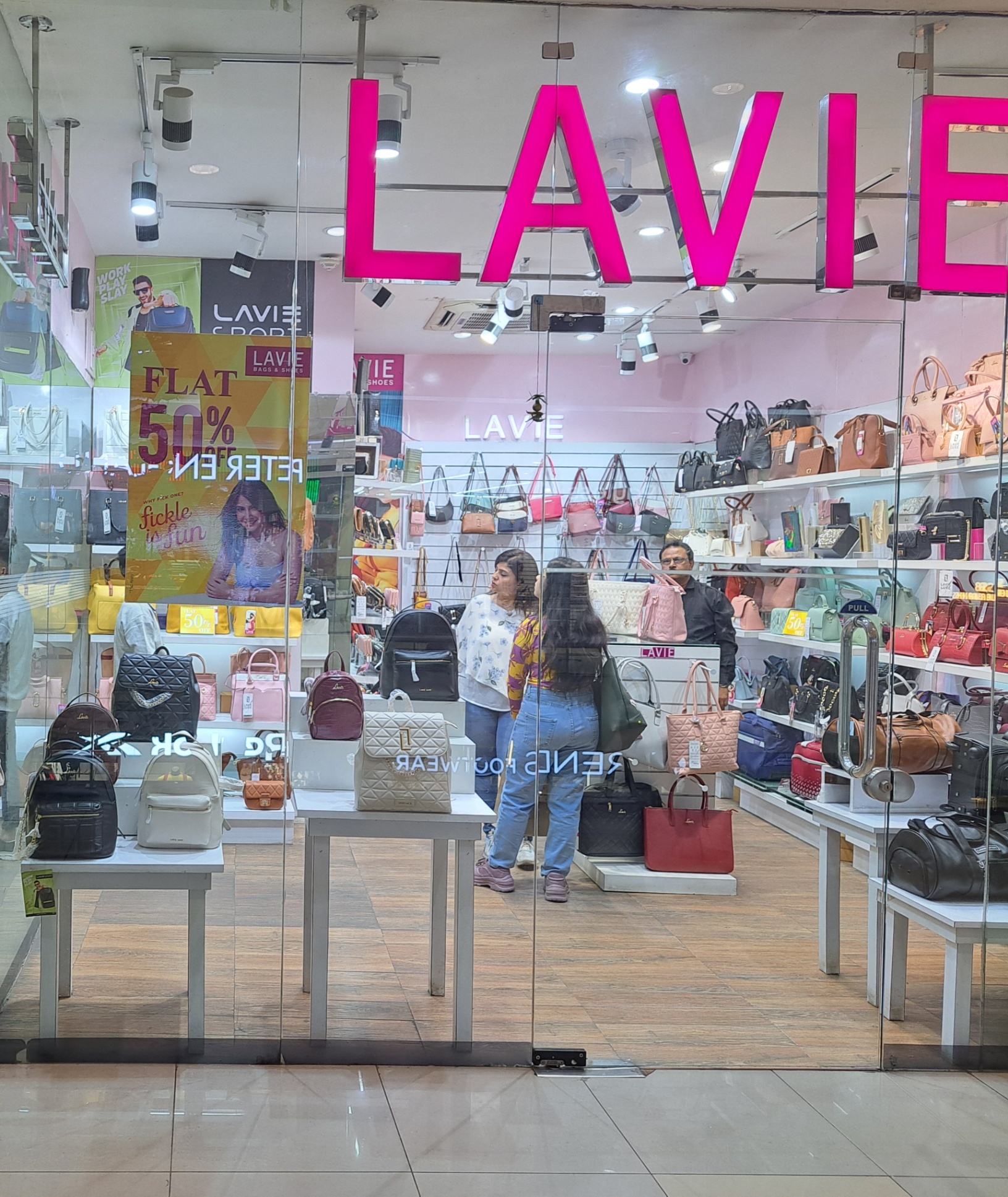New Deal - Upto 50% Off @Lavie Bag DB CITY MALL, Bhopal