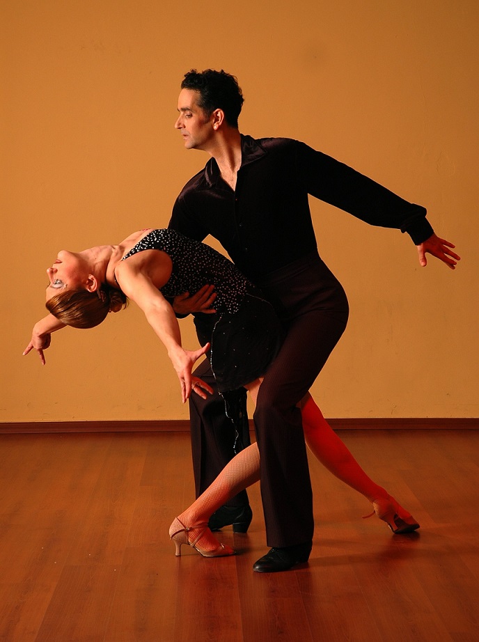 Dance classes; Exp: More than 5 year