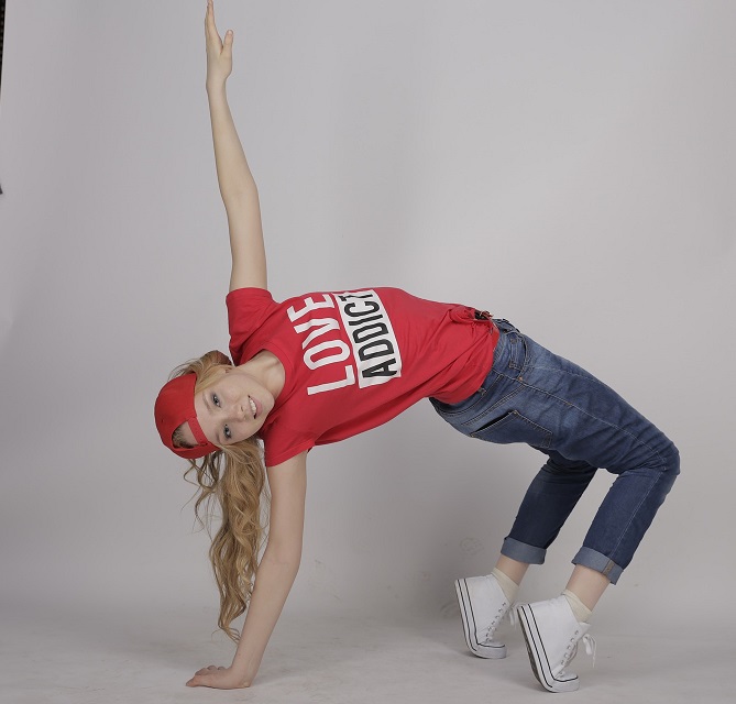 Contemporary, Hip Hop, Free Style; Exp: More than 10 year