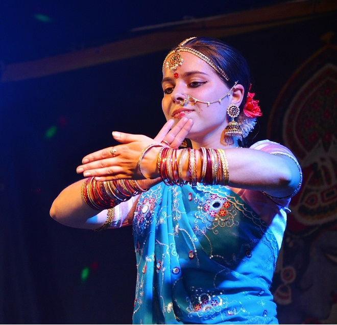 Bhangra, Bharatanatyam, Contemporary, Folk Dance, Kuchipudi; Exp: 4 year