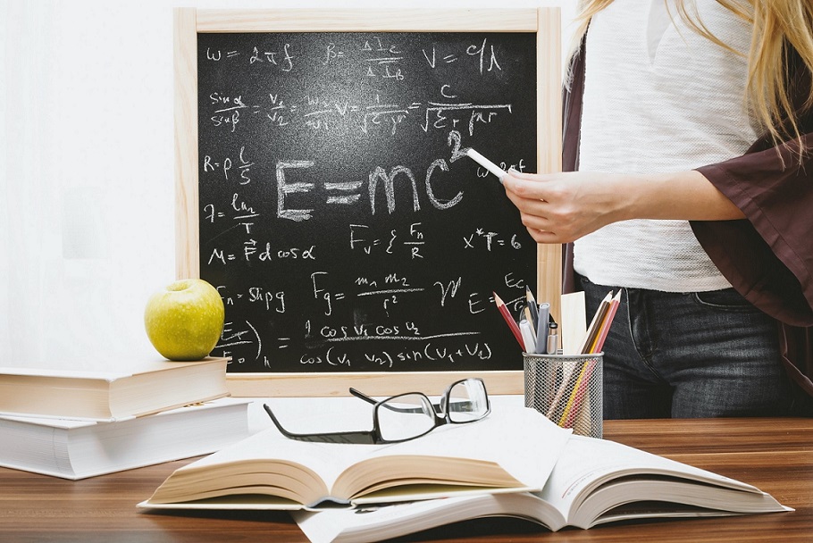 Chemistry, Class 11th/ 12th Tuition, Class 9th/ 10th Tuition, English, Mathematics; Exp: 2 year