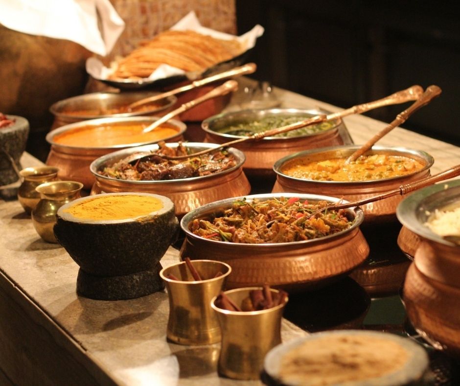 Bakery, Pizzeria, South Indian, Thaali, Vegetarian
