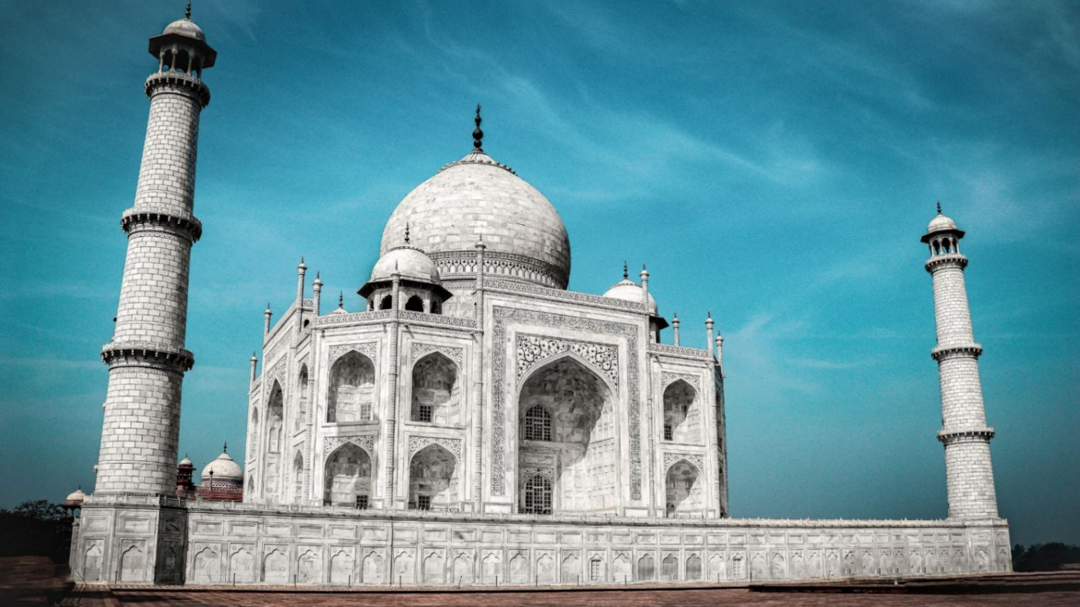 10 Best Areas to Live in Agra City